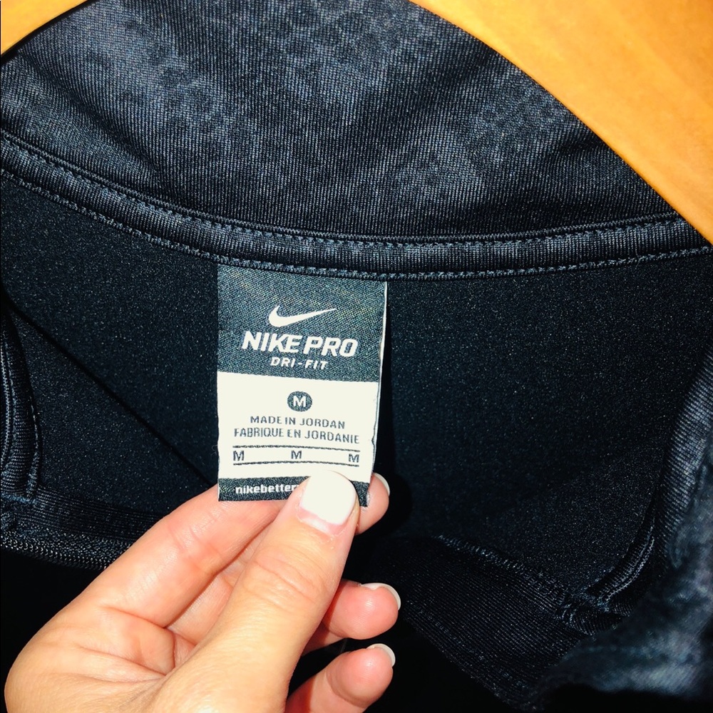 Nike pullover - Picture 2 of 3